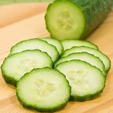 fresh cucumber salad from naturalmammas.com